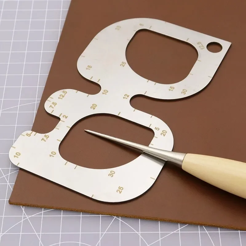 R Positioning Ruler Stainless  - Leatherwork Templates recension och pris