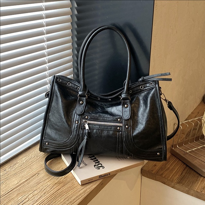 Motorcycle Handbag Retro Women - Leatherwork Rivets recension och pris