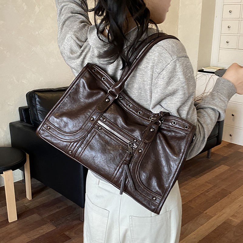 Motorcycle Handbag Retro Women - Leatherwork Rivets recension och pris